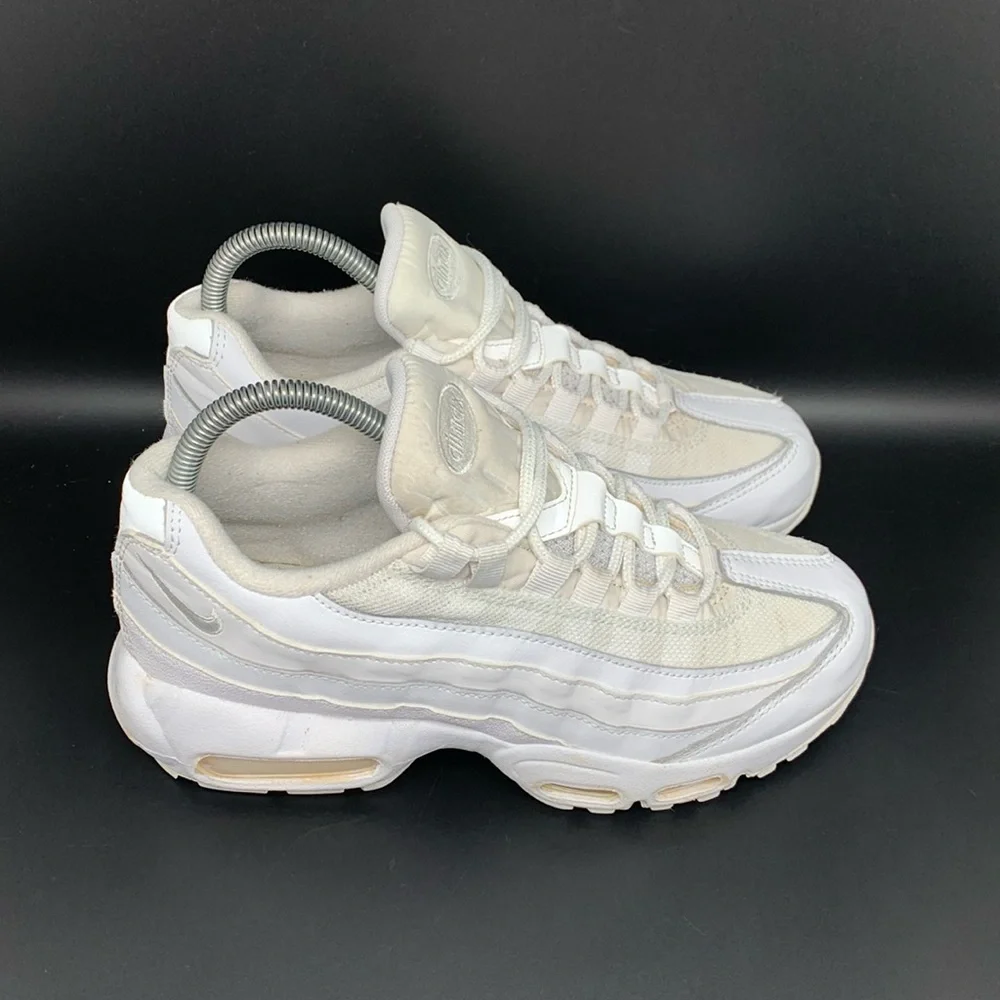 Nike Air‎ Max 95 Recraft Running Shoes CJ 3906-100 Youth Sz 5.5 / Women’s Sz 7
